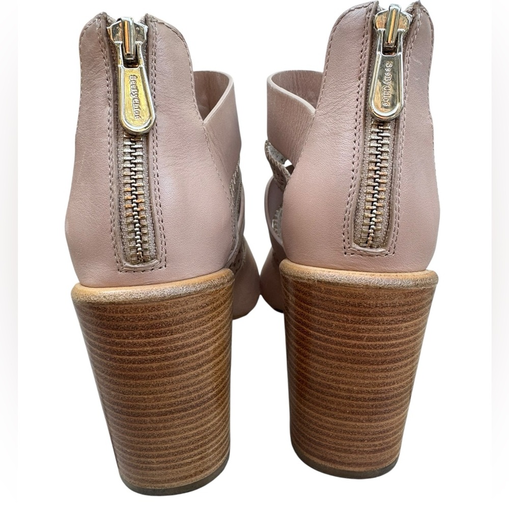 See by Chloe perforated leather strappy sandals. GUC size
37.5 - Picture 5 of 12